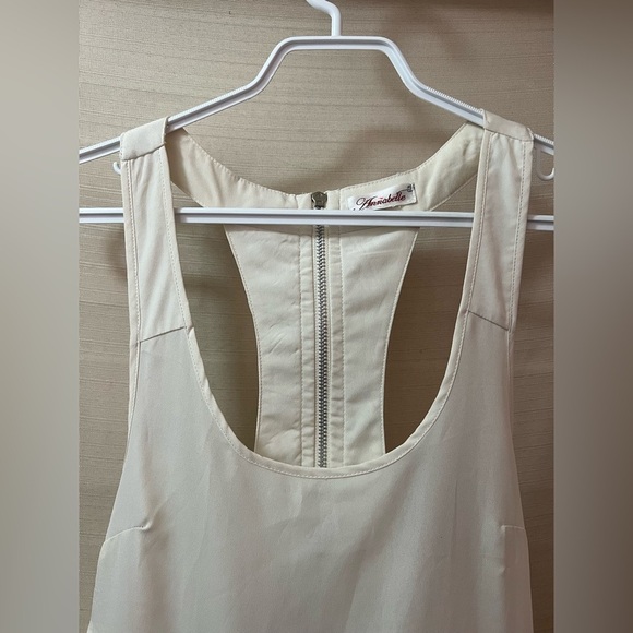 ⚫️ BOGO Annabelle Layered Sleeveless Tank Top with zipper back size (small) - Picture 5 of 7